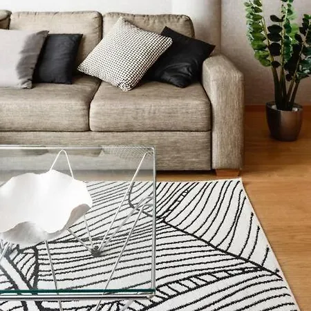 W City, Exceptional Location, Work-friendly *